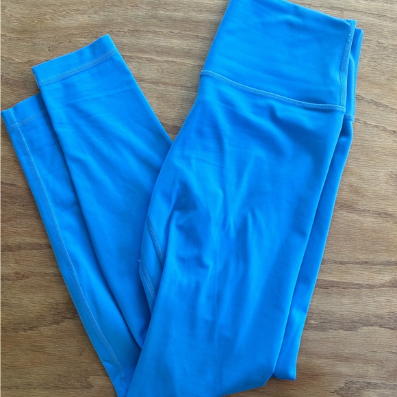 Lululemon Align Leggings, worn twice, great condition, size 8 - Picture 4 of 5
